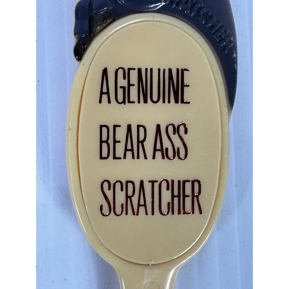 FUNNY 1980 VINTAGE SPENCER GIFTS A GENUINE BEAR ASS BACK SCRATCHER IN BOX